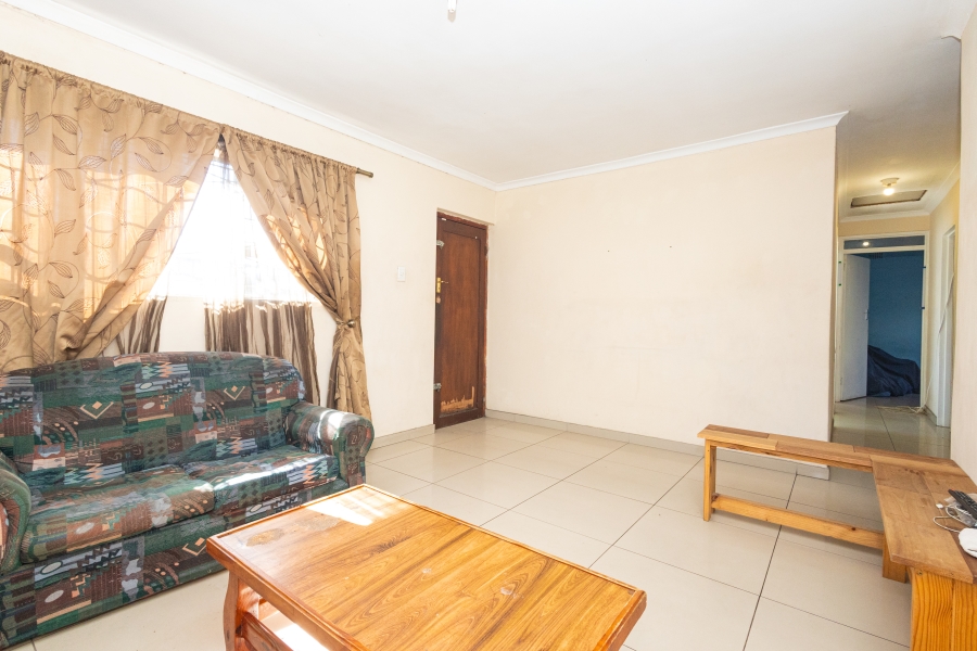 6 Bedroom Property for Sale in Belhar Western Cape